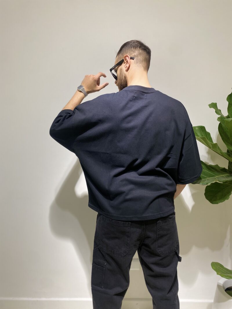 REMERA BOXY BEHIND - Image 2