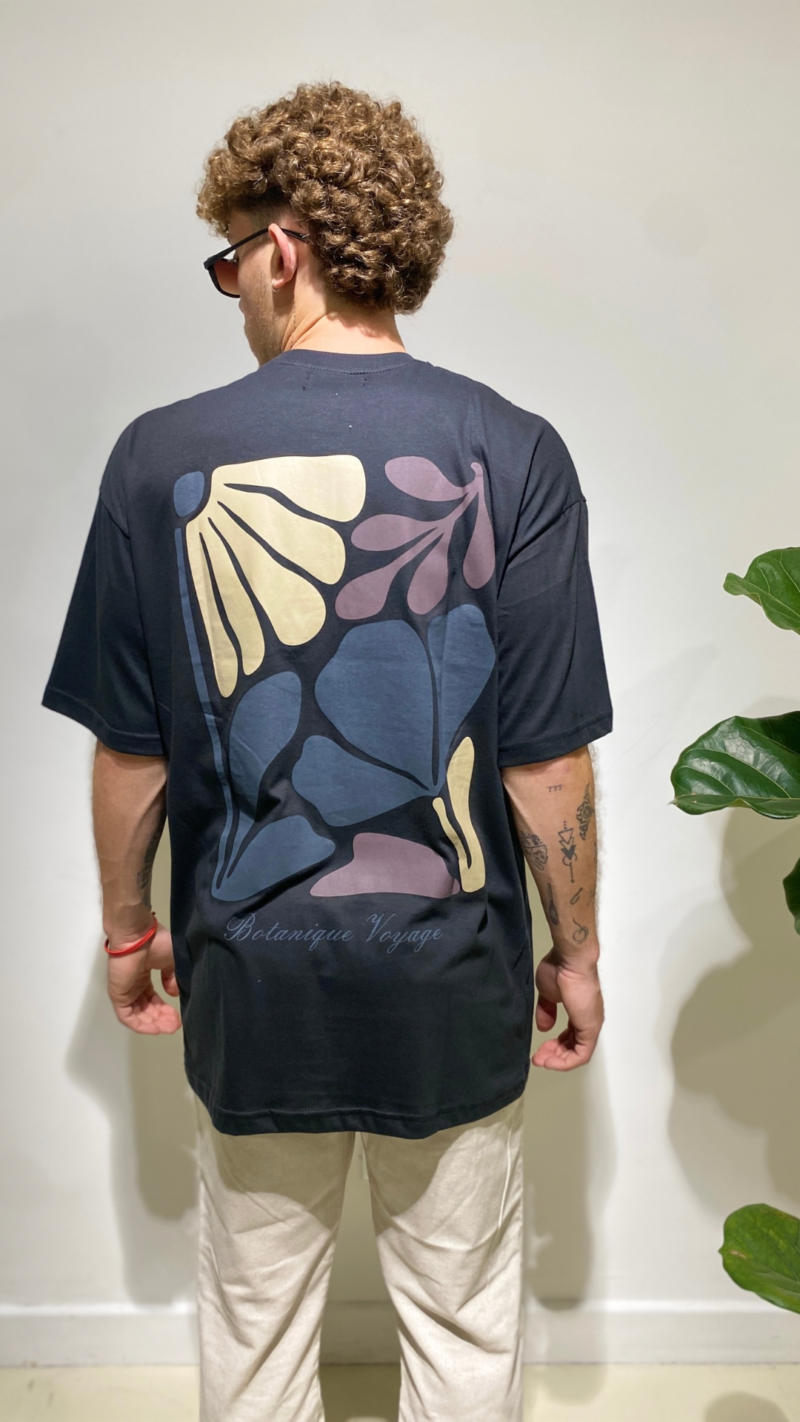 REMERA SUPER OVER BOTÁNICO - Image 2
