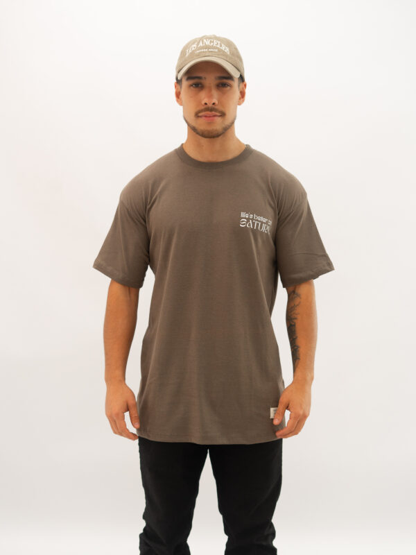 REMERA OVER SATURN CHOCOLATE