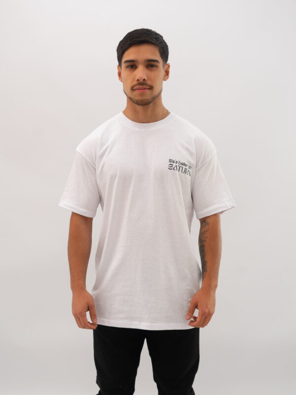 REMERA OVER SATURN BLANCA