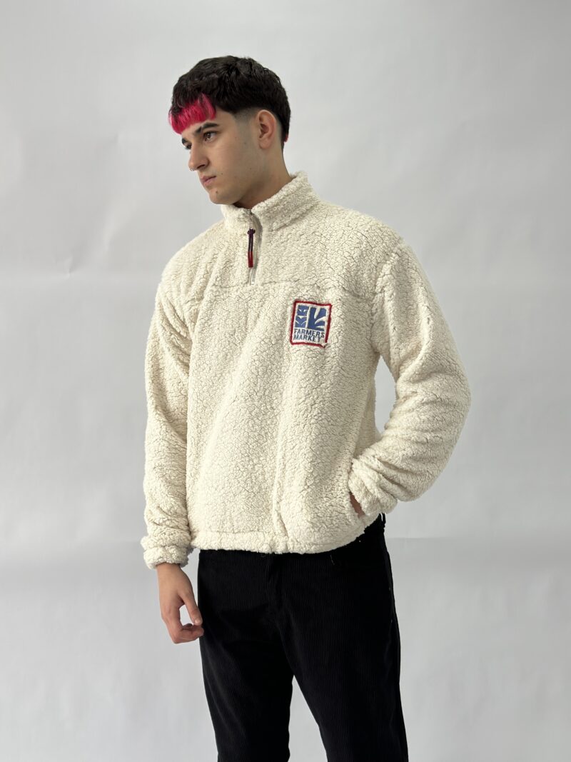 BUZO POLAR CON CIERRE ZIPPER BEIGE - Image 5