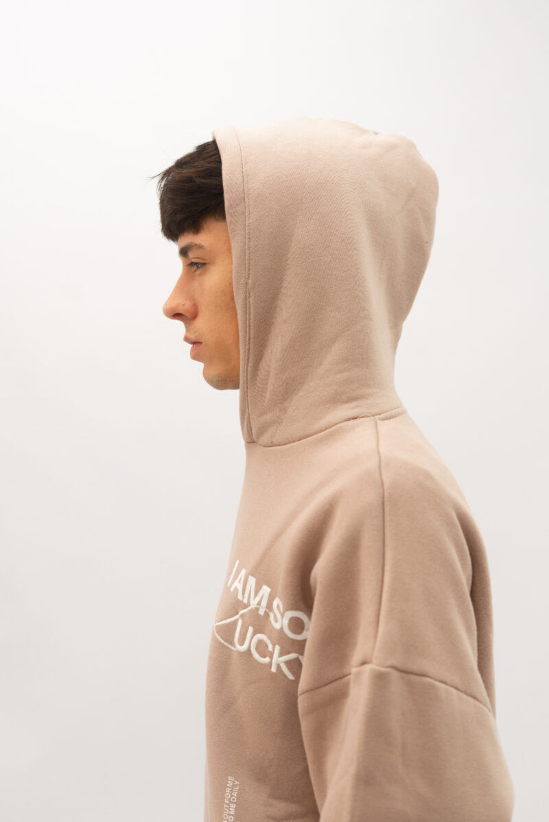 BUZO BOXY TAUPE LUCKY - Image 2