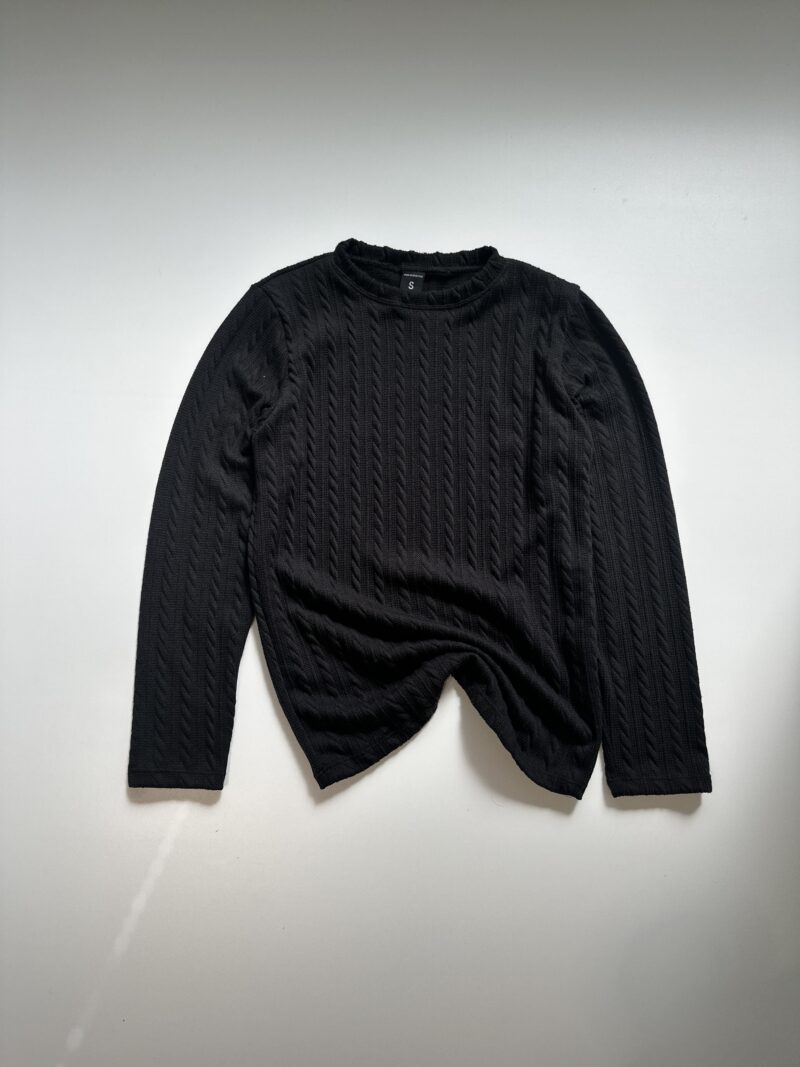 SWEATER NEGRO HILADO FINO