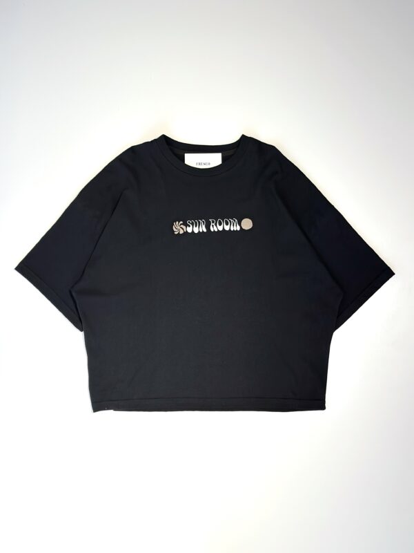 REMERA BOXY SUN ROOM NEGRA