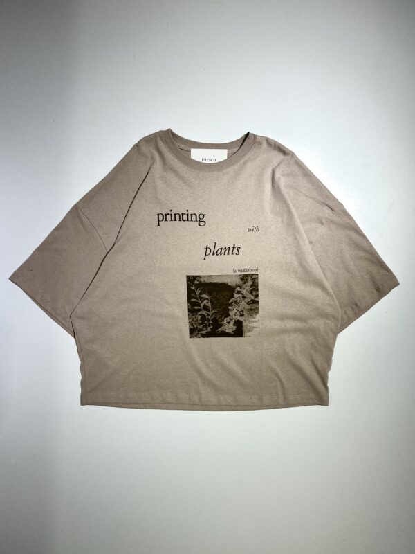 REMERA BOXY OVER PAINTING PLANTS
