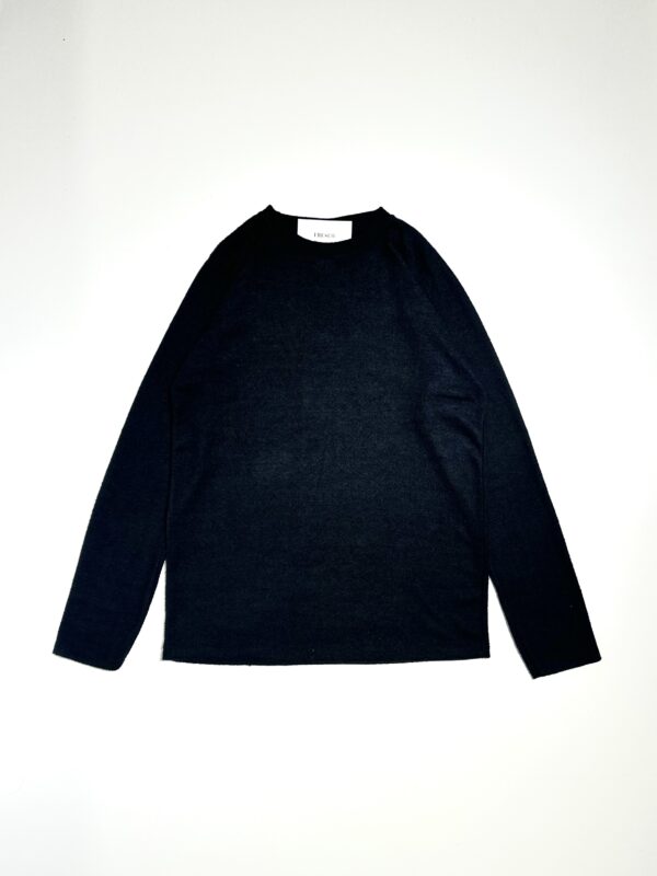 ESSENTIAL LONGSLEEVE