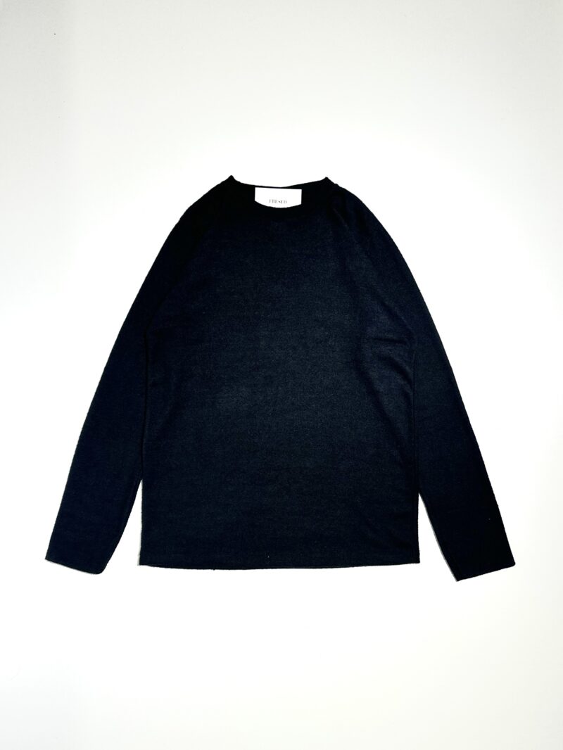 ESSENTIAL LONGSLEEVE
